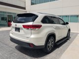 Used 2017 Toyota Highlander XLE image 4
