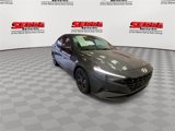 Used 2021 Hyundai Elantra SEL image 3