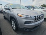 Used 2018 Jeep Cherokee Latitude Plus w/ Cold Weather Group image 2