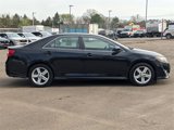 Used 2014 Toyota Camry SE image 2