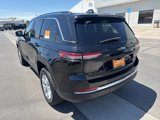 Certified 2023 Jeep Grand Cherokee Limited image 3