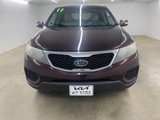 Used 2011 Kia Sorento LX image 3