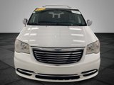 Used 2015 Chrysler Town & Country Touring-L w/ Driver Convenience Group image 2