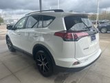 Used 2017 Toyota RAV4 SE image 5