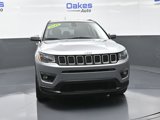 Used 2019 Jeep Compass Latitude image 2