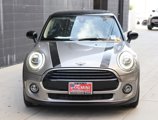 Used 2021 MINI Cooper 2-Door Hardtop image 3