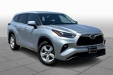 Used 2021 Toyota Highlander LE image 2