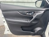 Used 2018 Nissan Rogue SV w/ Premium Package image 5