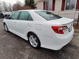 Used 2014 Toyota Camry SE image 2