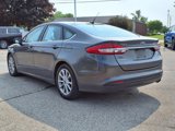 Used 2017 Ford Fusion SE image 4
