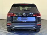Used 2024 Volkswagen Taos SE w/ Panoramic Sunroof Package image 4
