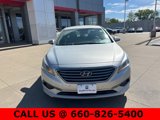 Used 2017 Hyundai Sonata SE image 3