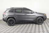 Used 2021 Jeep Cherokee Trailhawk image 5