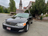 Used 2000 Toyota Avalon XLS image 2