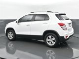 Used 2020 Chevrolet Trax LT w/ LT Convenience Package image 3