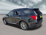 Used 2022 Ford Explorer XLT w/ Equipment Group 202A image 3