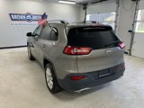 Used 2017 Jeep Cherokee Limited image 4