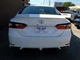Used 2022 Toyota Camry SE image 3