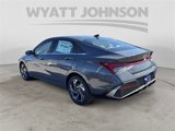 New 2025 Hyundai Elantra SEL image 3