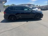 Used 2024 Volkswagen Tiguan SE R-Line image 2