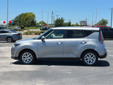 Used 2023 Kia Soul LX w/ LX Technology Package image 5