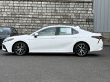 Certified 2021 Toyota Camry SE image 2