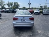Used 2016 Volkswagen Jetta GLI SE image 6