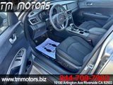 Used 2017 Kia Optima LX w/ Driver Convenience Package image 6