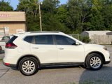Used 2019 Nissan Rogue SV image 3