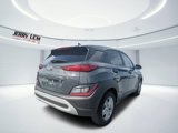 Used 2023 Hyundai Kona SE image 3