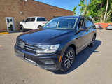 Used 2018 Volkswagen Tiguan SE w/ Panoramic Sunroof Package image 2
