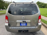 Used 2005 Nissan Pathfinder SE w/ (P01) Se Premium Pkg image 5