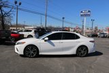 Used 2020 Toyota Camry SE image 3