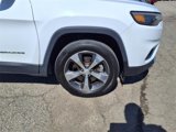 Used 2019 Jeep Cherokee Limited image 4
