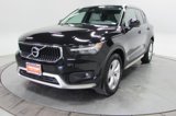 Used 2021 Volvo XC40 T5 Momentum image 3