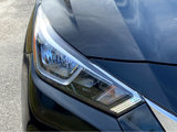 Used 2021 Nissan Versa SV image 2