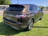 Used 2019 Lincoln Nautilus Select image 3