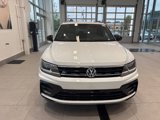 Used 2020 Volkswagen Tiguan SE R-Line image 2
