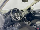 Used 2020 Nissan Rogue SV image 4