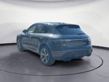 Certified 2022 Porsche Macan image 3