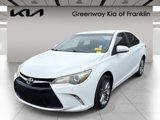 Used 2016 Toyota Camry SE image 3