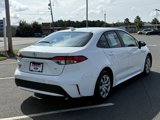 Used 2022 Toyota Corolla LE image 3