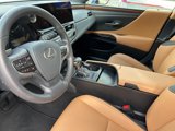 Used 2024 Lexus ES 300h w/ Premium Package image 5