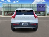 Used 2025 Volvo XC40 B5 Plus image 4
