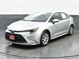 Used 2022 Toyota Corolla LE image 2