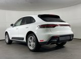 Certified 2022 Porsche Macan image 3