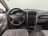 Used 2006 Chrysler Town & Country Touring image 3