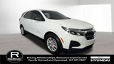 Used 2023 Chevrolet Equinox LS image 2