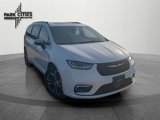 New 2025 Chrysler Pacifica Pinnacle image 3