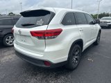 Used 2018 Toyota Highlander LE image 5